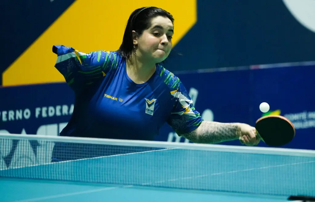 Bruna Alexandre é ouro no Aberto Paralímpico de tênis de mesa do Brasil no CT
